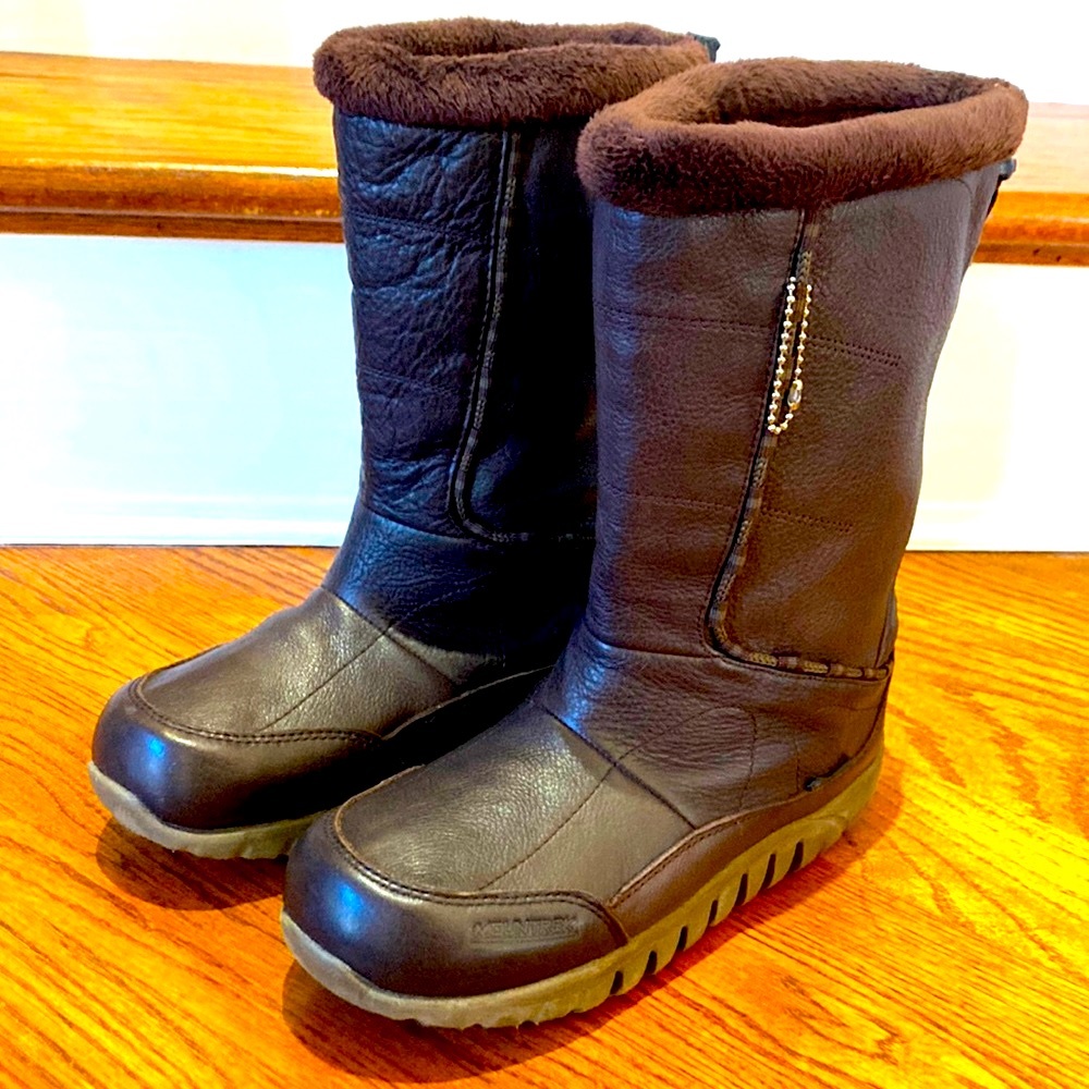 Mountrek Womens Lisa Leather Brown Boots Sz 6 in Preloved Condition!!